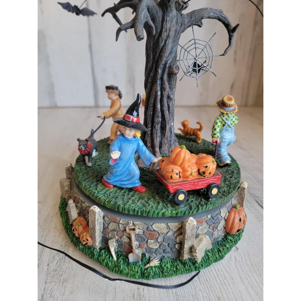 Dept 56 55201 AS IS Costume Parade snow village Halloween